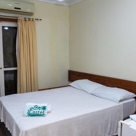 Canoas Hotel Castel Luaran gambar