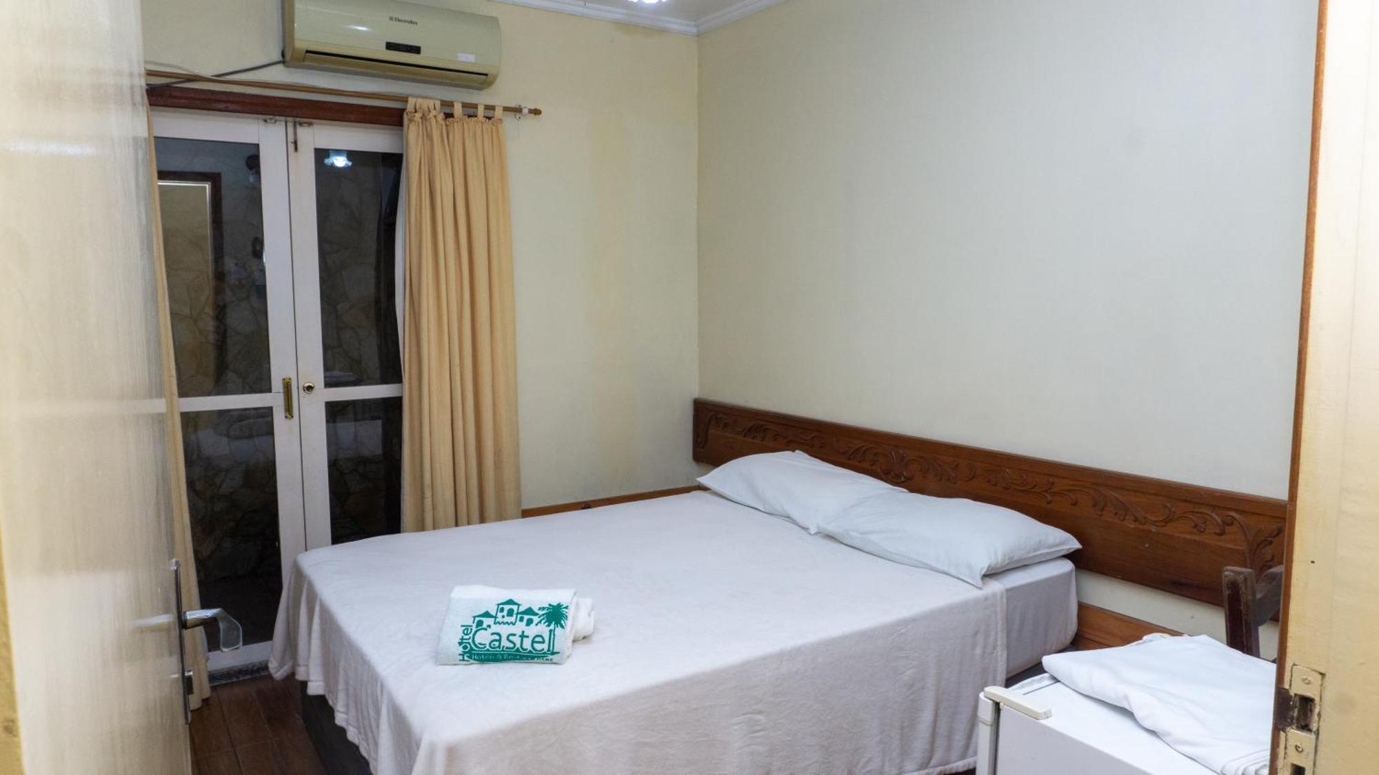 Canoas Hotel Castel Luaran gambar