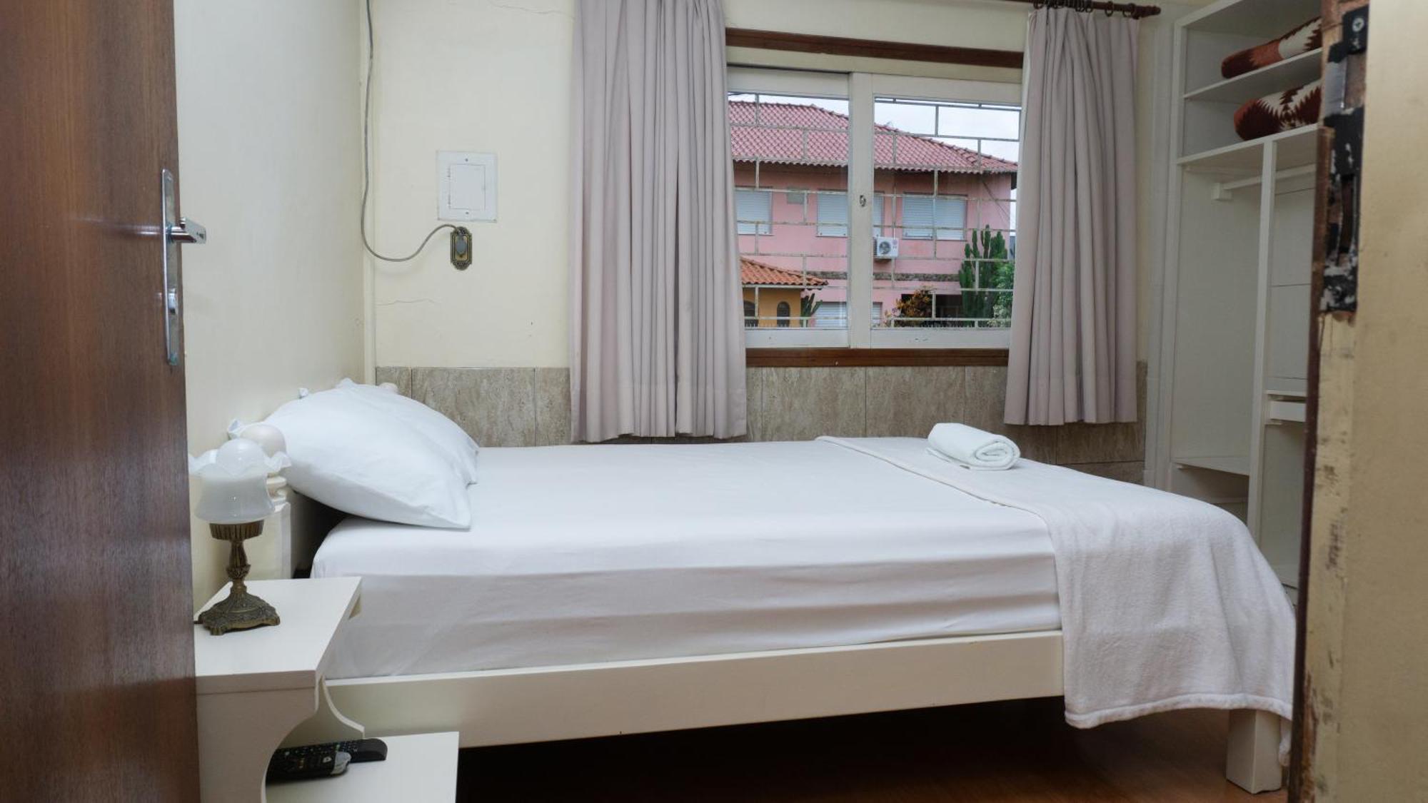 Canoas Hotel Castel Luaran gambar